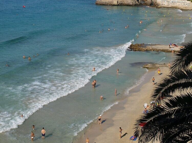 هتل Joan Miro Museum