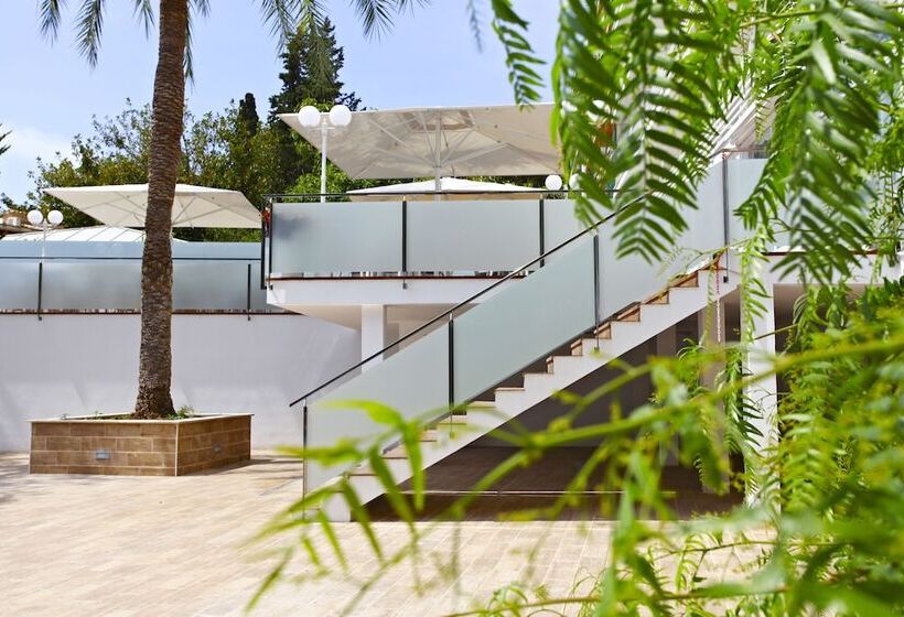 هتل Joan Miro Museum