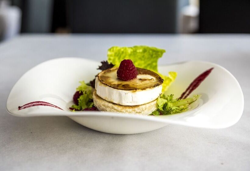 هتل Joan Miro Museum