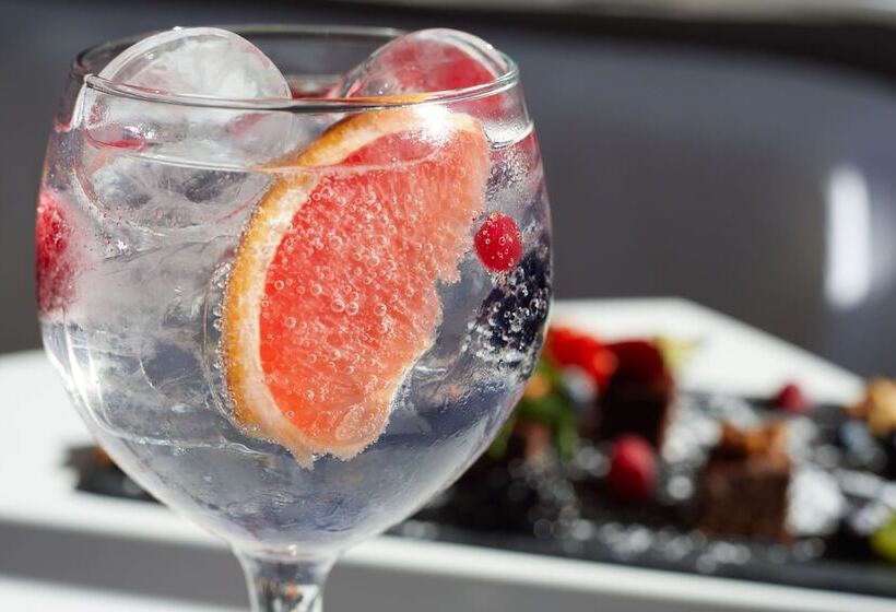 هتل Joan Miro Museum