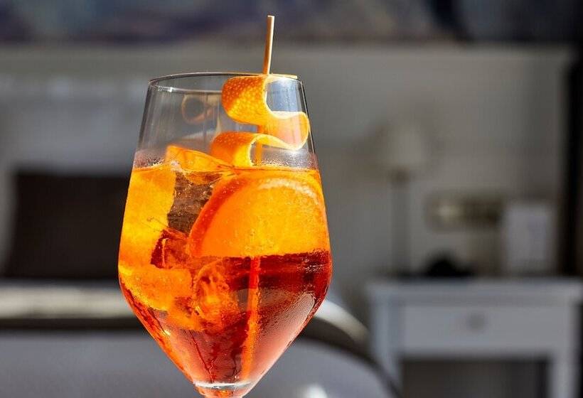 هتل Joan Miro Museum