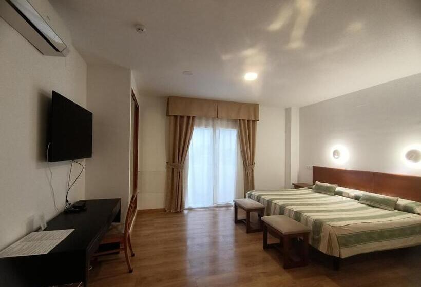 Отель La Luna Blanca