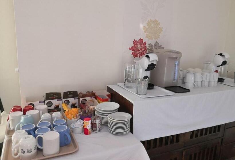 Отель La Luna Blanca