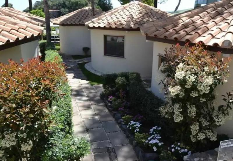 فندق La Plage Resort