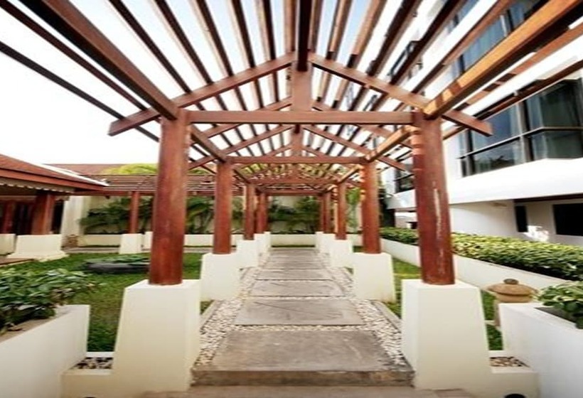 Отель Lao Plaza