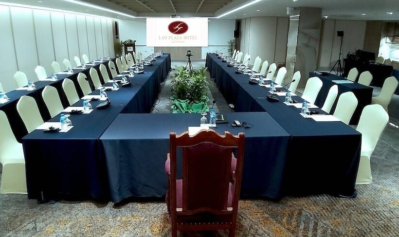 Отель Lao Plaza