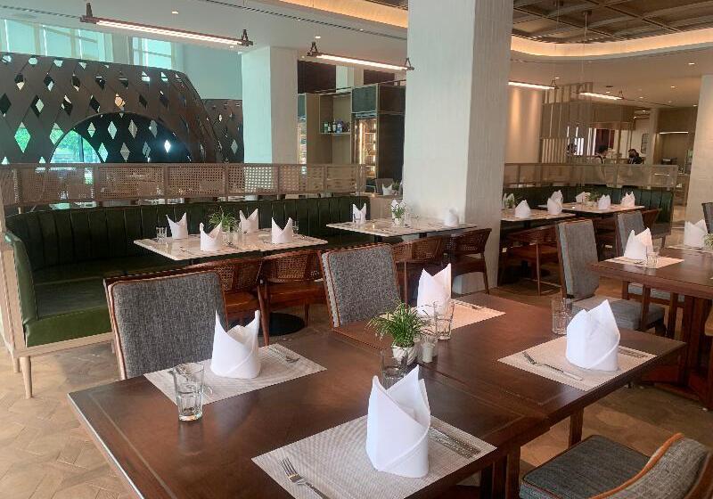 Отель Lao Plaza