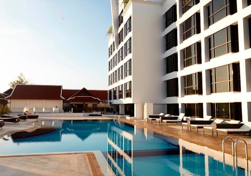 Отель Lao Plaza