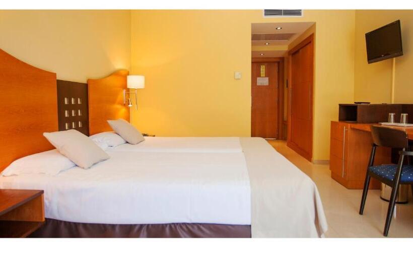 ホテル LIVVO Costa Taurito & Aquapark