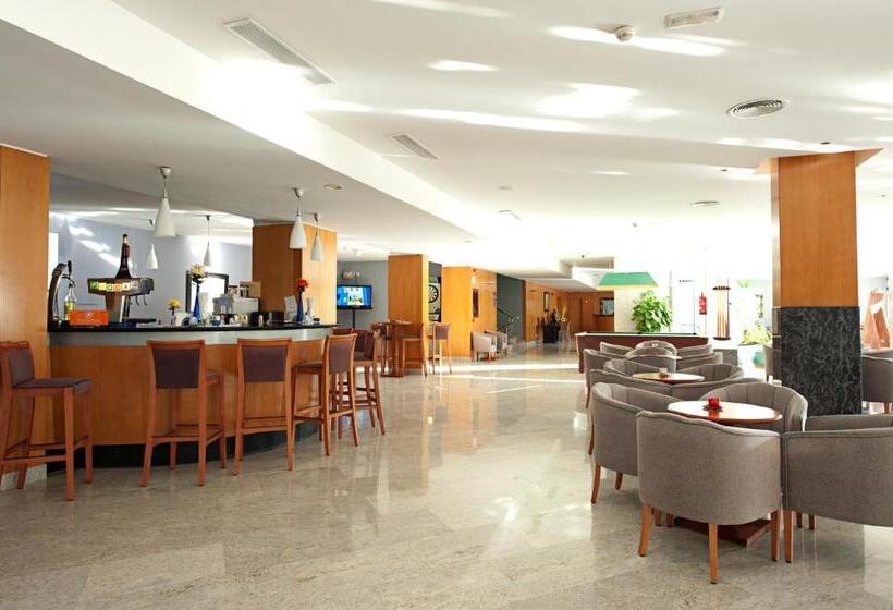 ホテル LIVVO Costa Taurito & Aquapark