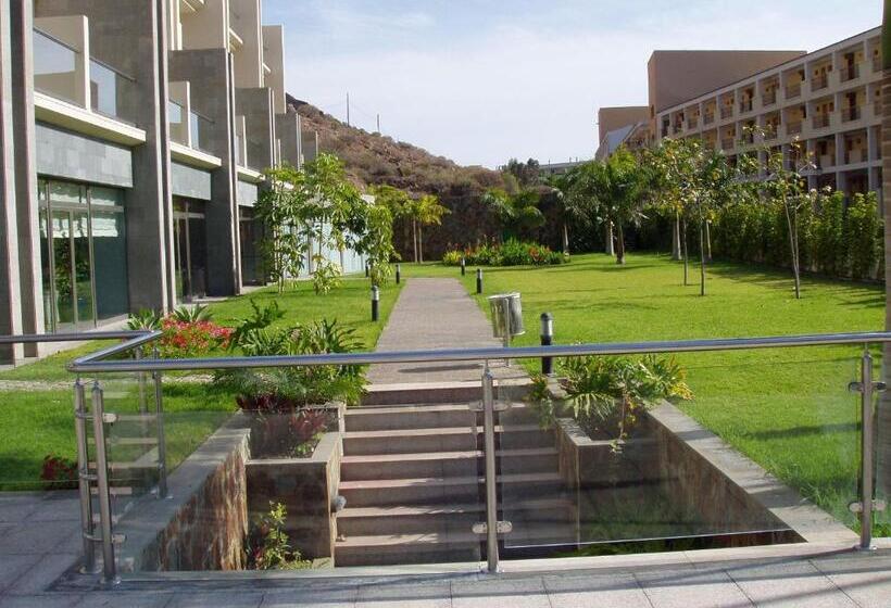 ホテル LIVVO Costa Taurito & Aquapark