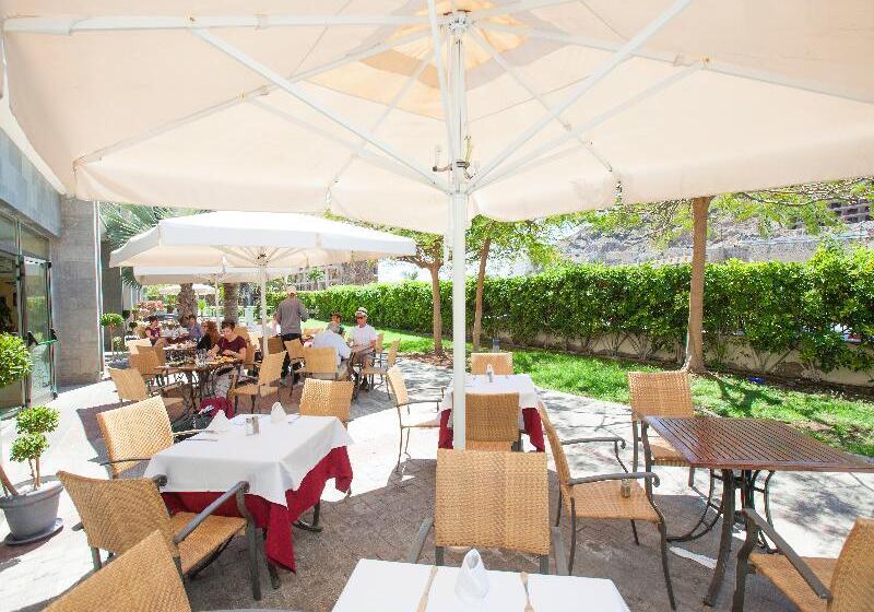 ホテル LIVVO Costa Taurito & Aquapark