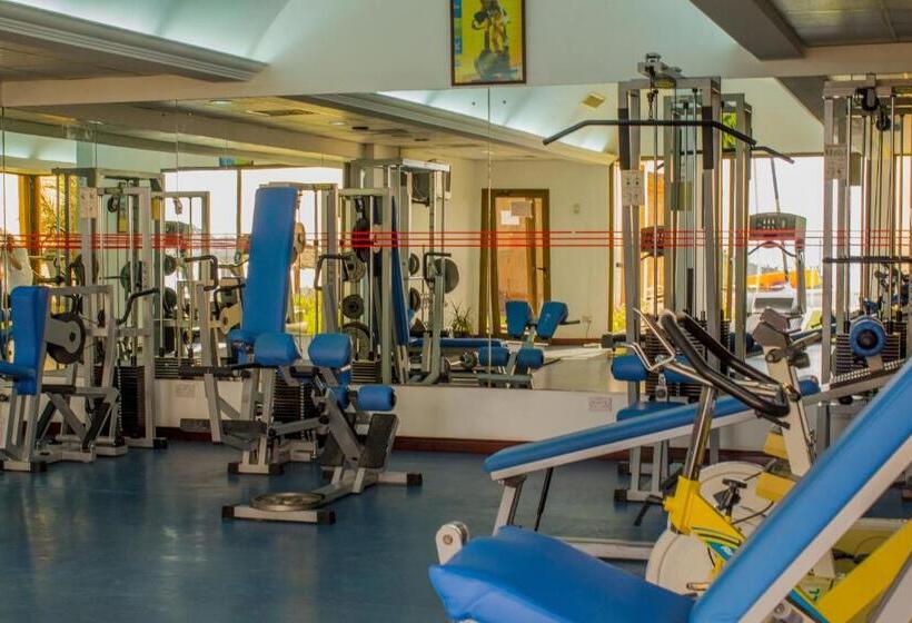 هتل Lou Lou A Beach Resort Sharjah