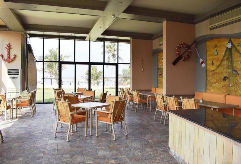 هتل Lou Lou A Beach Resort Sharjah