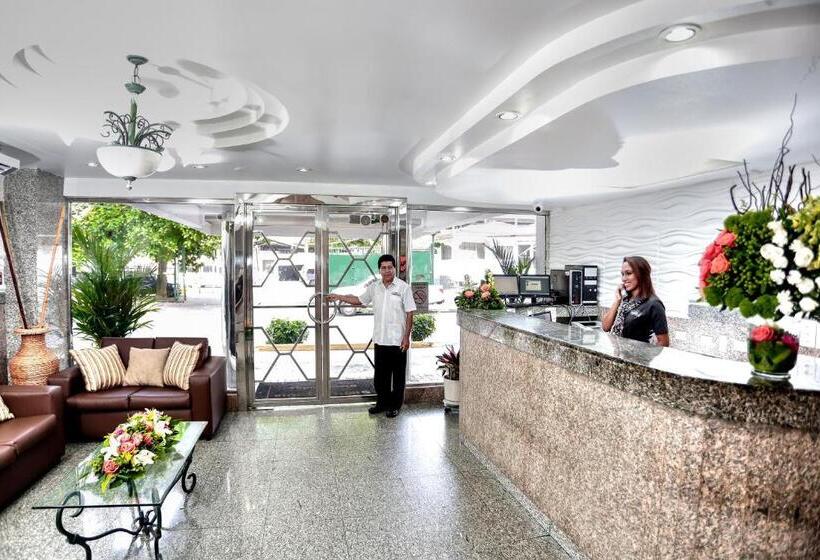 בית מלון כפרי Marbella