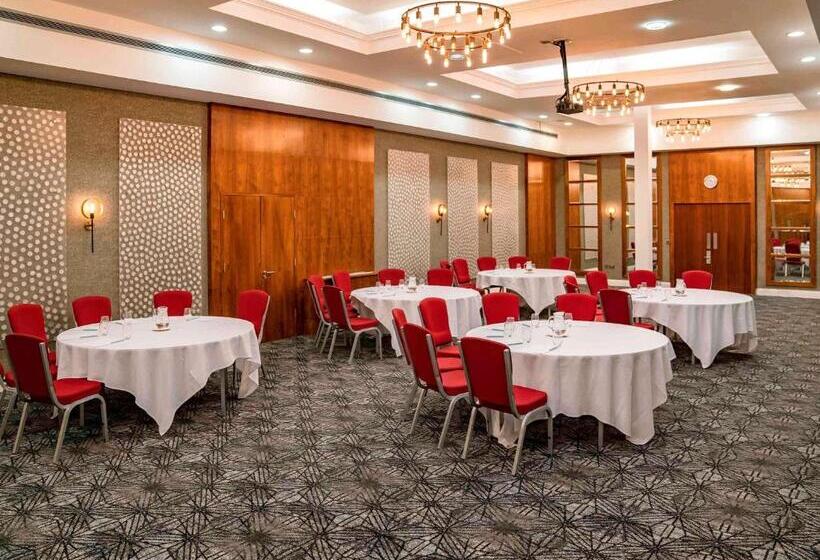 בית מלון כפרי Mercure Nottingham City Centre