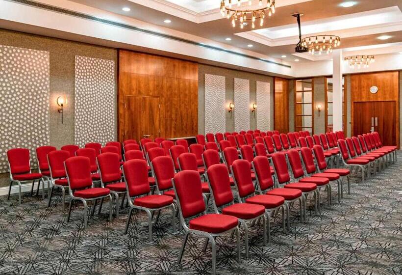 בית מלון כפרי Mercure Nottingham City Centre