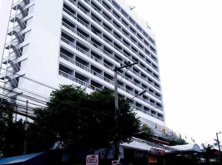 בית מלון כפרי Pailyn Phitsanulok