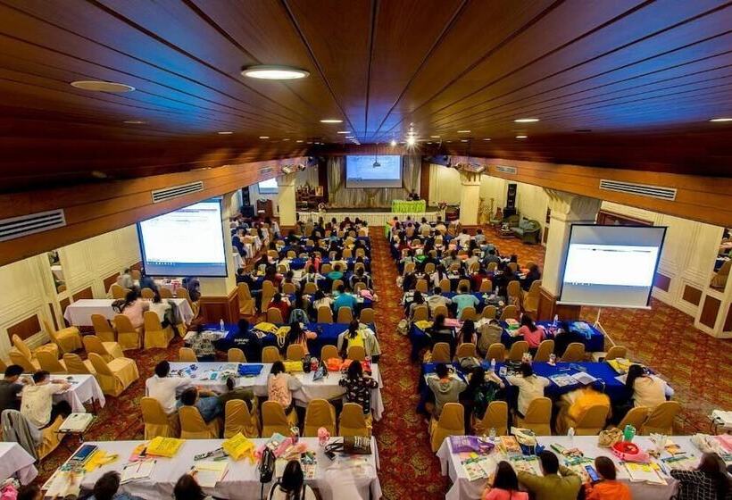 בית מלון כפרי Pailyn Phitsanulok