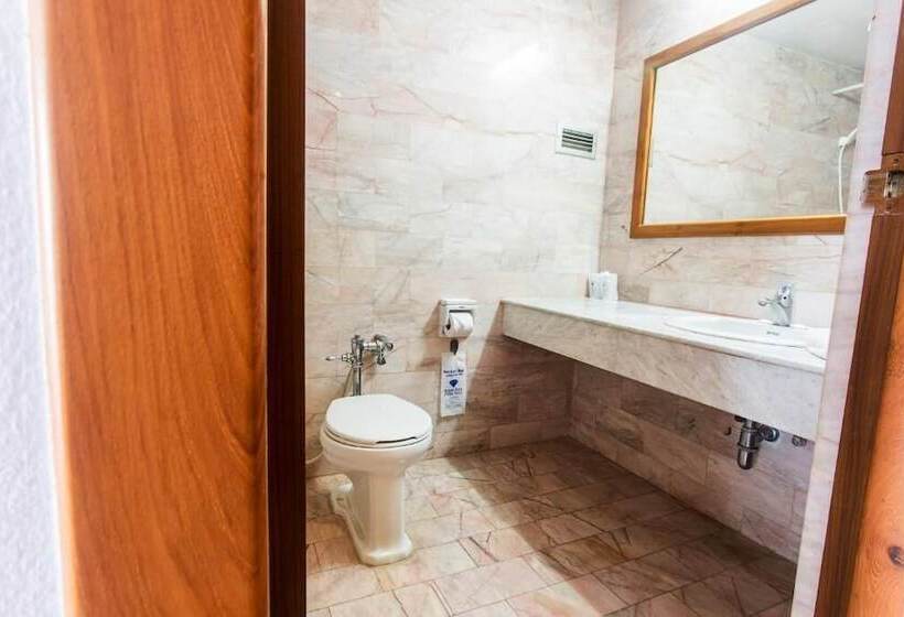 בית מלון כפרי Pailyn Phitsanulok