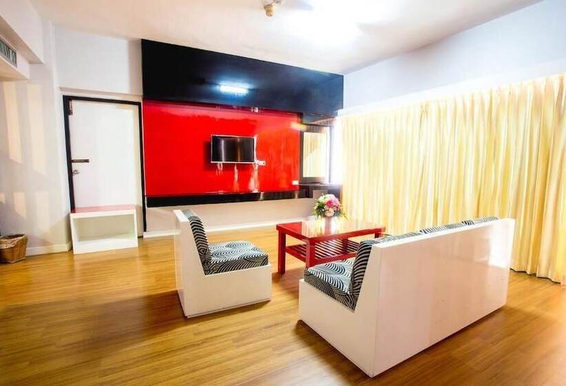 בית מלון כפרי Pailyn Phitsanulok