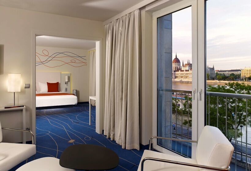 فندق Park Plaza Budapest