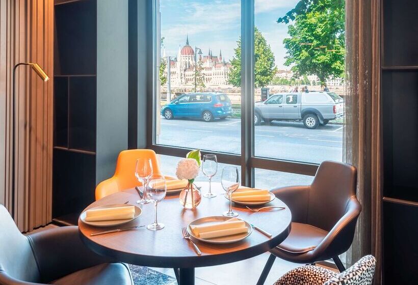 فندق Park Plaza Budapest