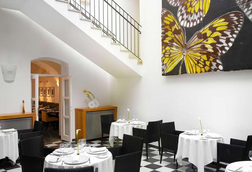 فندق Park Plaza Budapest