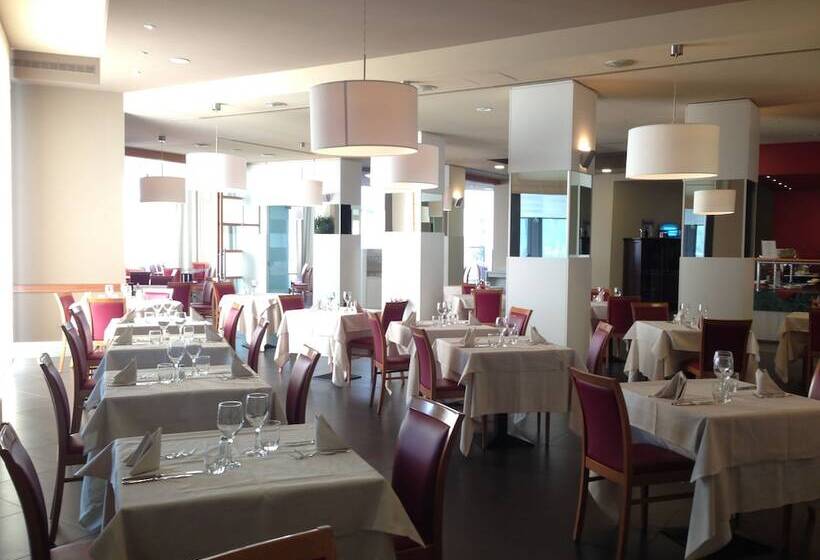 هتل Parma & Congressi