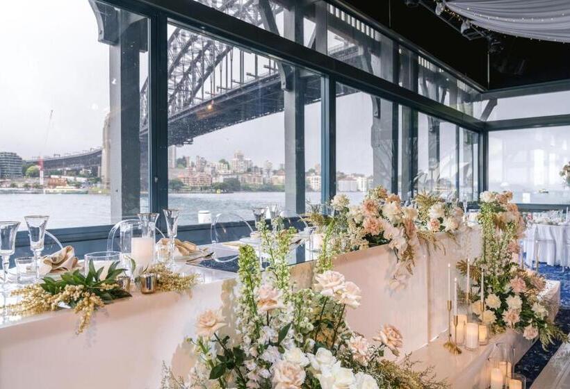 فندق Pier One Sydney Harbour, Autograph Collection