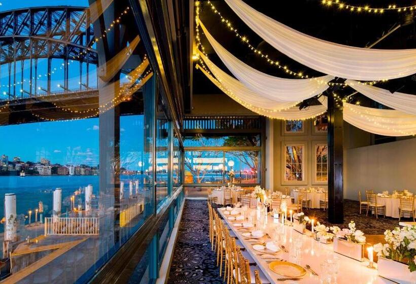 هتل Pier One Sydney Harbour, Autograph Collection