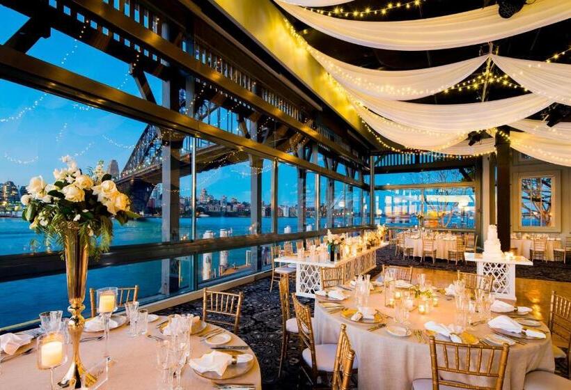 هتل Pier One Sydney Harbour, Autograph Collection