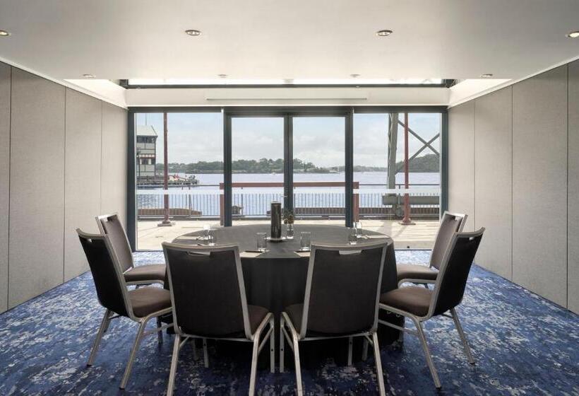 هتل Pier One Sydney Harbour, Autograph Collection