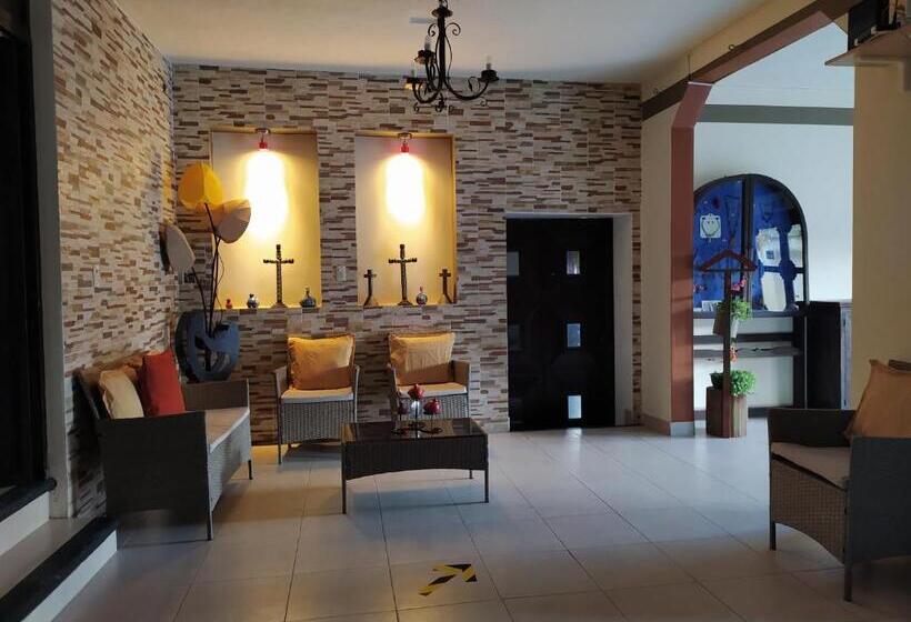 Отель Posada Las Casas