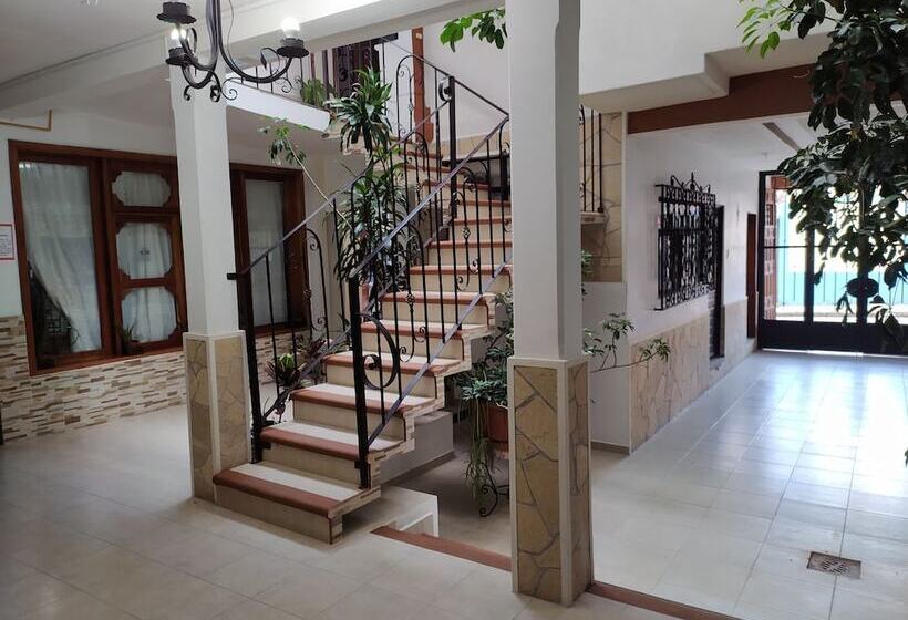 Отель Posada Las Casas