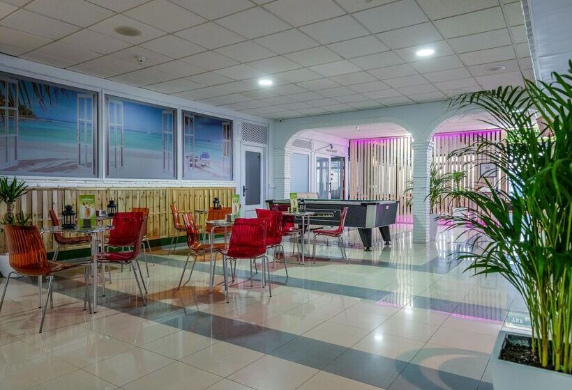 ホテル Princesa Solar 4 Adults Recommended