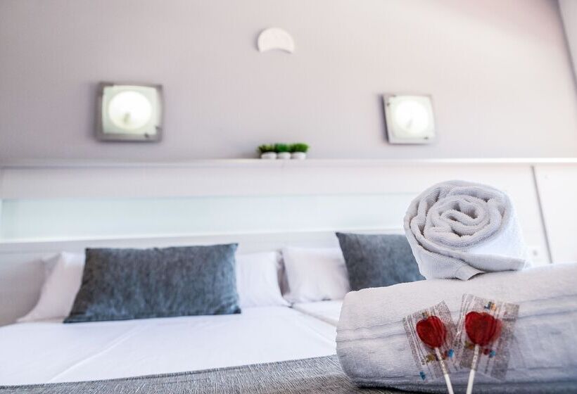 ホテル Princesa Solar 4 Adults Recommended