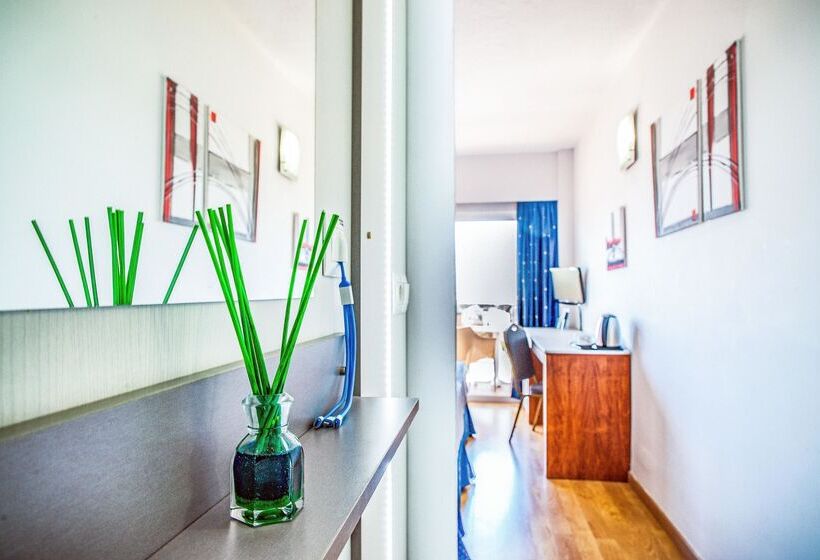 ホテル Princesa Solar 4 Adults Recommended