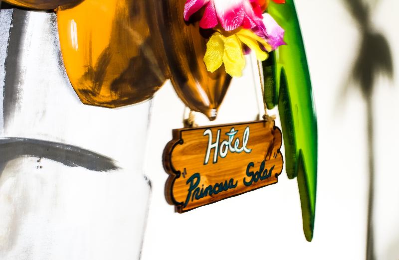 ホテル Princesa Solar 4 Adults Recommended
