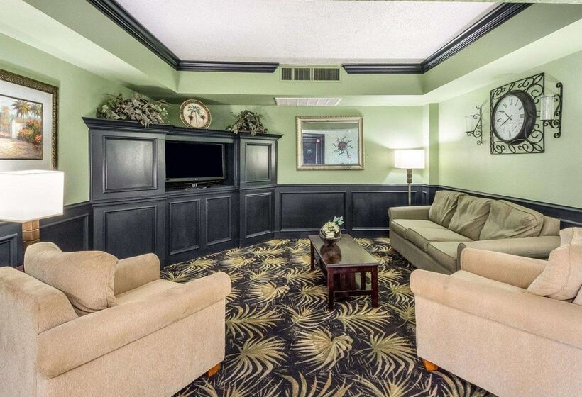 酒店 Quality Inn & Suites On The Beach