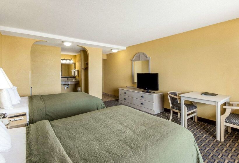酒店 Quality Inn & Suites On The Beach