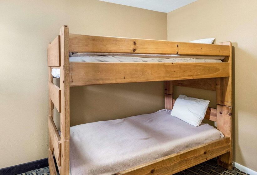 酒店 Quality Inn & Suites On The Beach