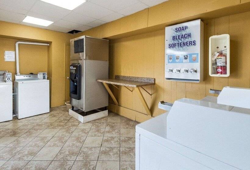 酒店 Quality Inn & Suites On The Beach