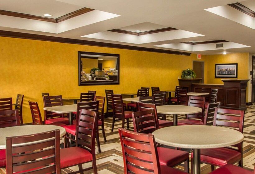 فندق Quality Suites Nyc Gateway