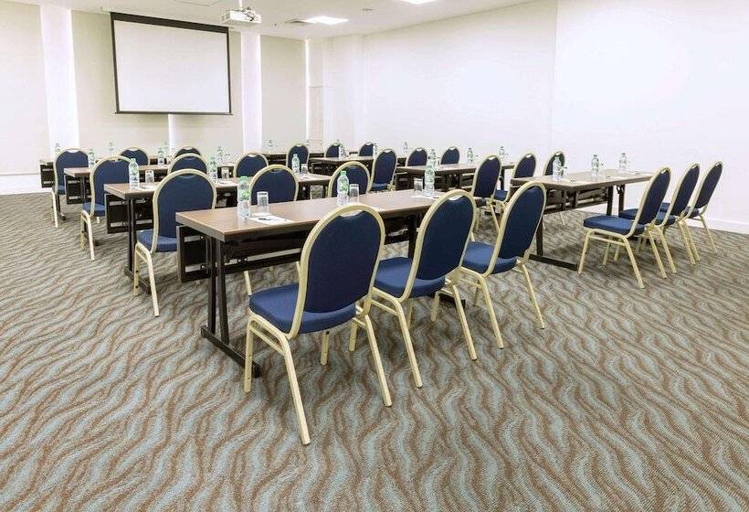 Radisson Hotel Panama Canal