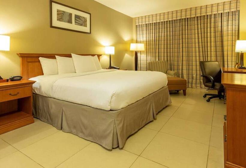 Radisson Hotel Panama Canal