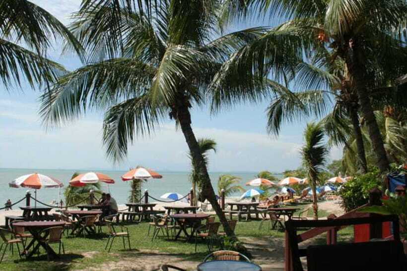 בית מלון כפרי Rainbow Paradise Beach Resort