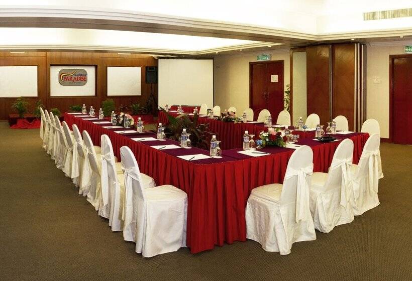 בית מלון כפרי Rainbow Paradise Beach Resort