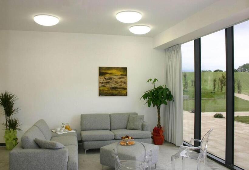 Отель Relais Villa d'Assio