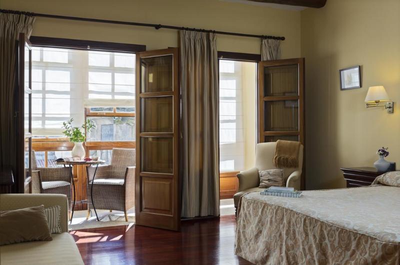 Отель Rua Villar